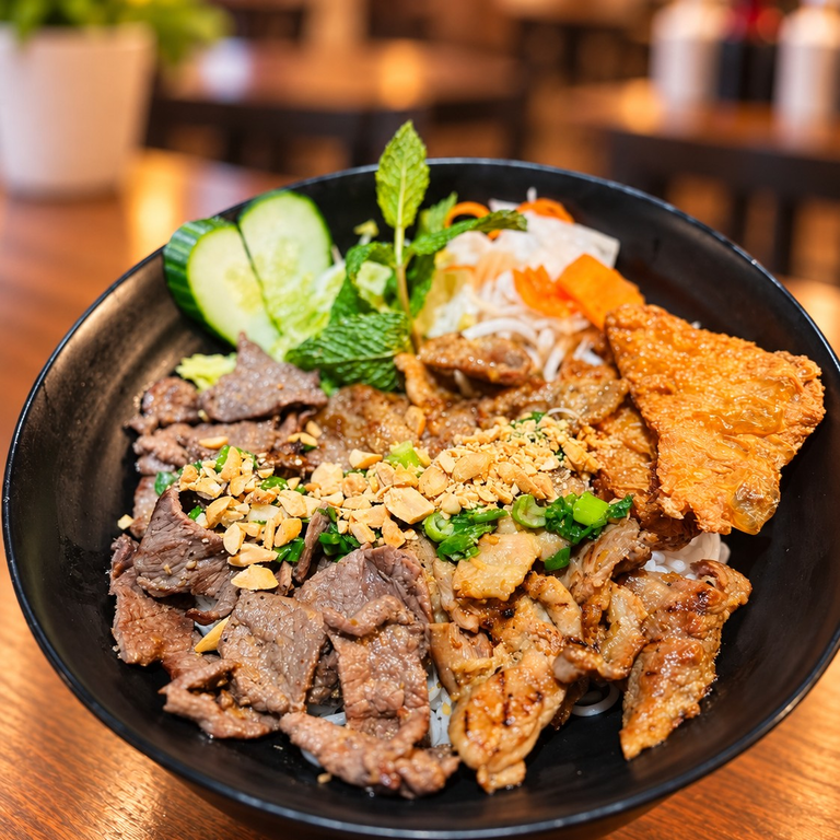 Savor Your Lunch with Us